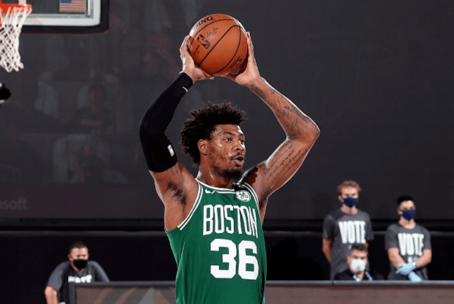  塔图姆末节爆发 绿军终结快船连胜  